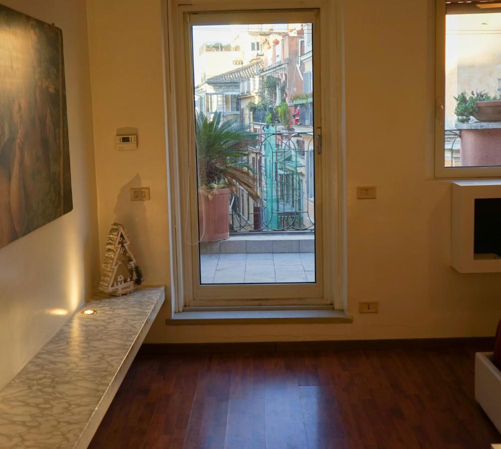 Appartement Terrazzo Frattina à Rome Extérieur photo